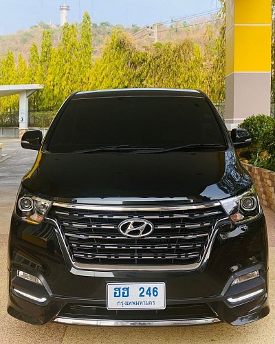 Hyundai VIP van with driver, booking service to the provinces of Thailand